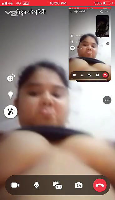 Chubby Girlfriend Showing