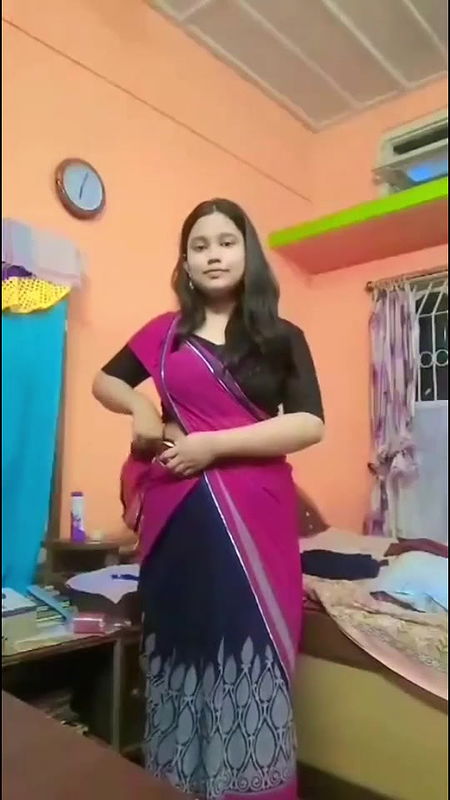 Desi Cute Shy Girl In Saree Showing Boobs By Removing Blouse