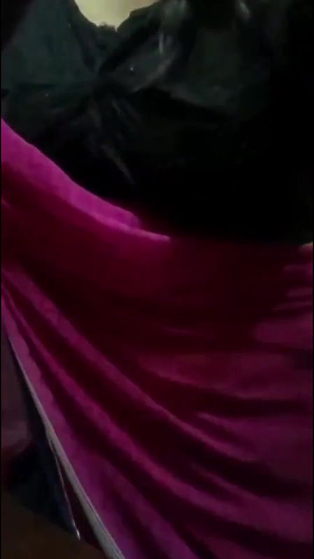 Desi Cute Shy Girl In Saree Showing Boobs By Removing Blouse