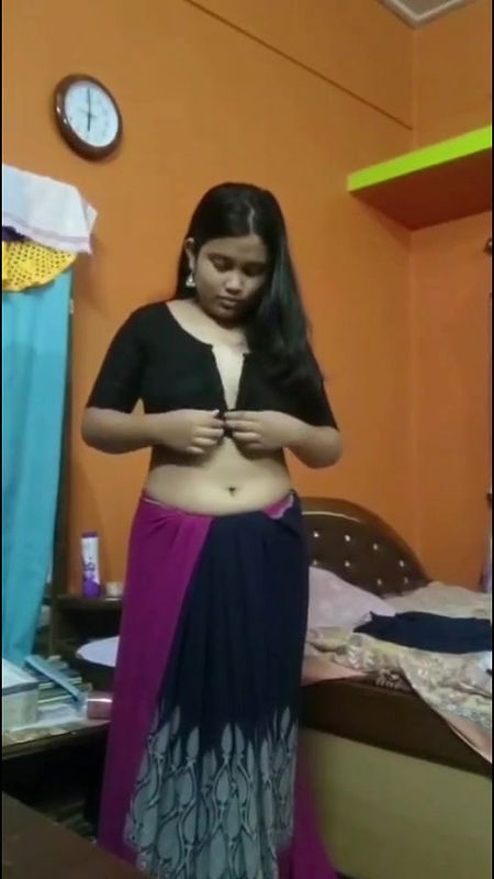 Desi Cute Shy Girl In Saree Showing Boobs By Removing Blouse