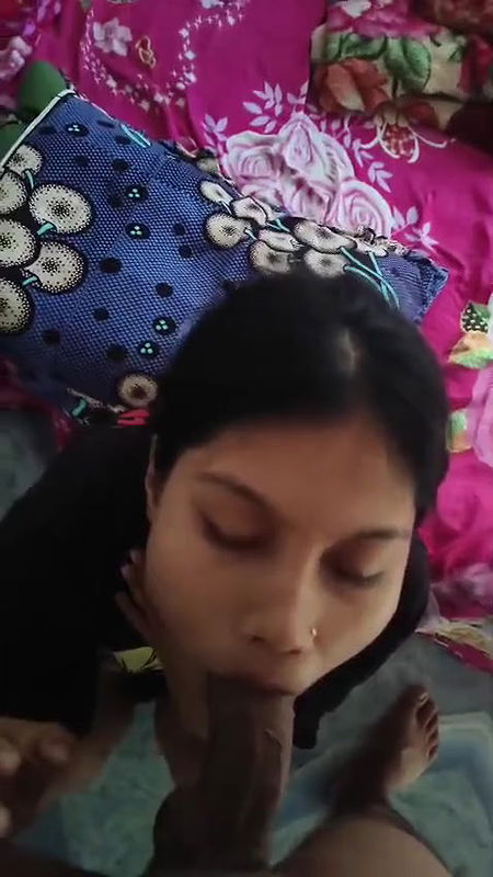 Beautiful Girl Blowing Her BF And Swallowing Cum