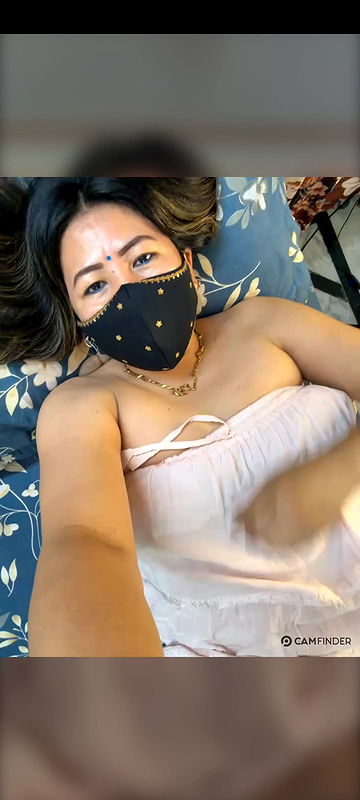 88pink bed par late ke boobs show nepali randi bhabhi