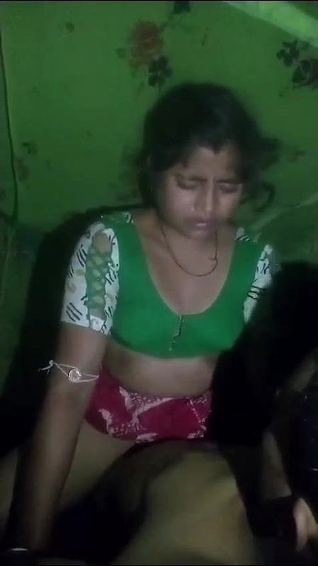 saree uthake kri lund ki sawari rat ko