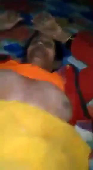 saree or blouse kholke chudai kri