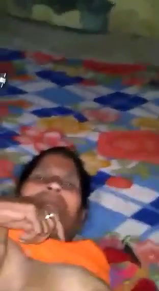 saree or blouse kholke chudai kri