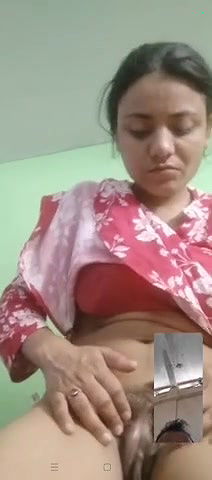 Big Ass Wife Slapping Her Ass Showing Asshole