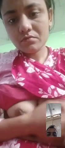 Big Ass Wife Slapping Her Ass Showing Asshole