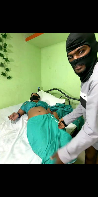 Hot saree bhabhi devar