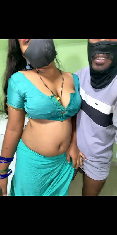 Hot saree bhabhi devar