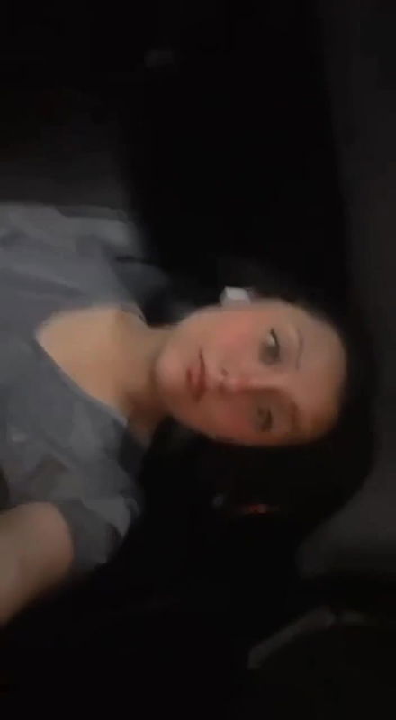 Sexy Girl Showing Pussy