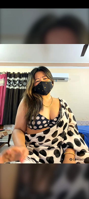 88pink white saree sexy show Nepali Randi bhabhi