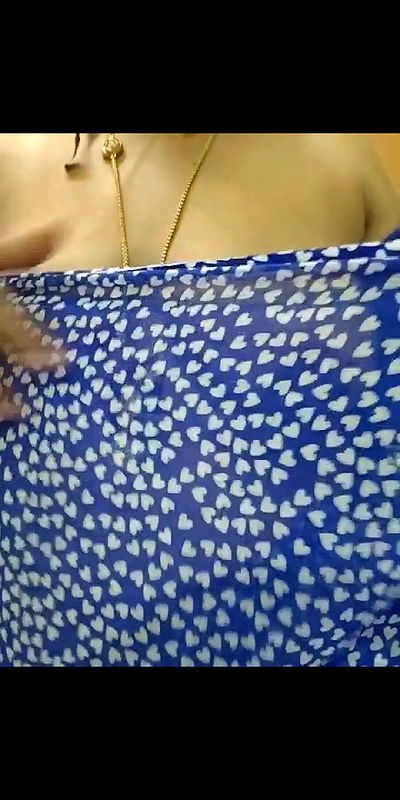 Aunty Saree teasing