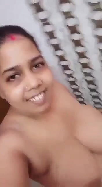 chubby desi bahbhi nude show