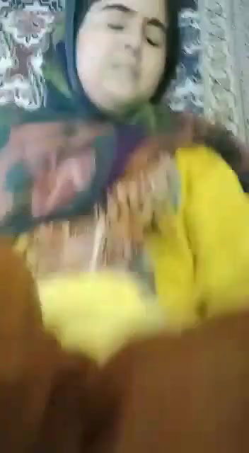 pervert bf recording nude video of gf