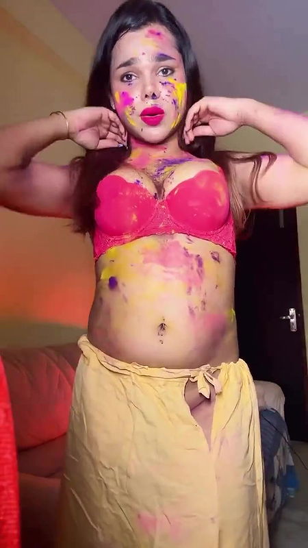 Happy holi babes