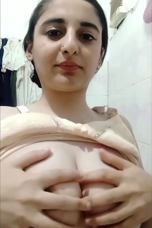 EPORNER COM   S3VRXiQUGmq Hot Pakistani girl nude shows 1080