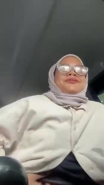 boobs show arabic girl