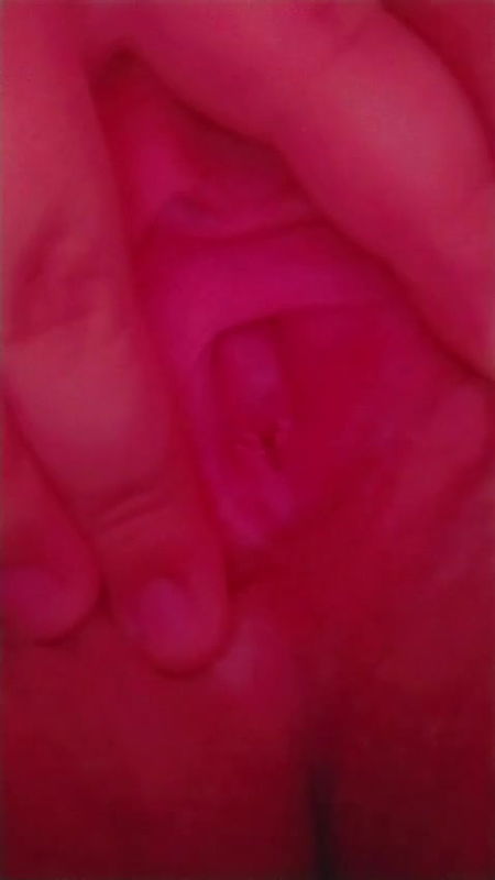 pussy showing video clip