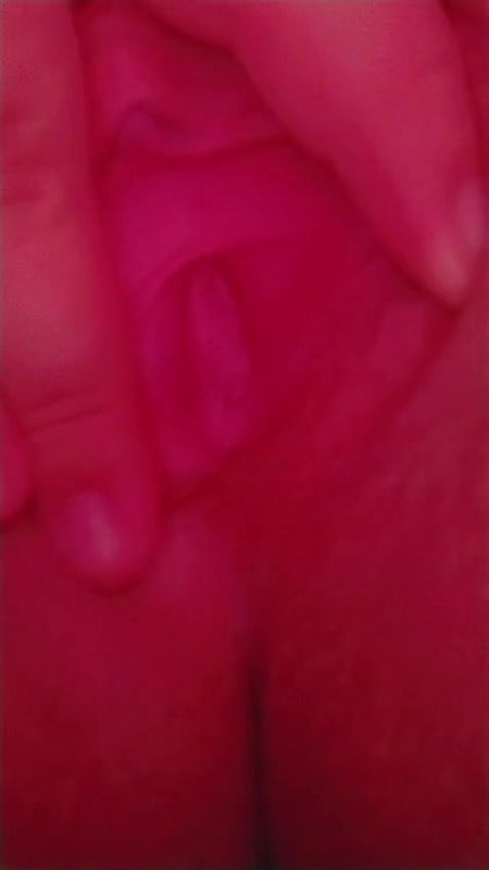 pussy showing video clip