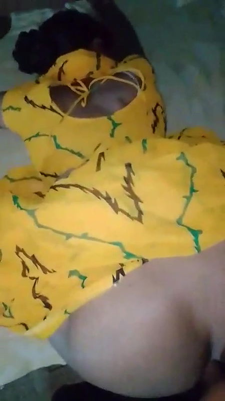 Gao Ki Aunty Ne Ghodi Ban Kar Apni Saree Utha Kar Apni Chut Chudawai