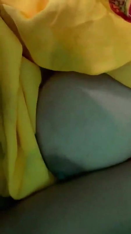 Sexy Aunty Ki Saree Utha Kar Lund Par Condom Laga Kar Maze Se Chudai Kiya