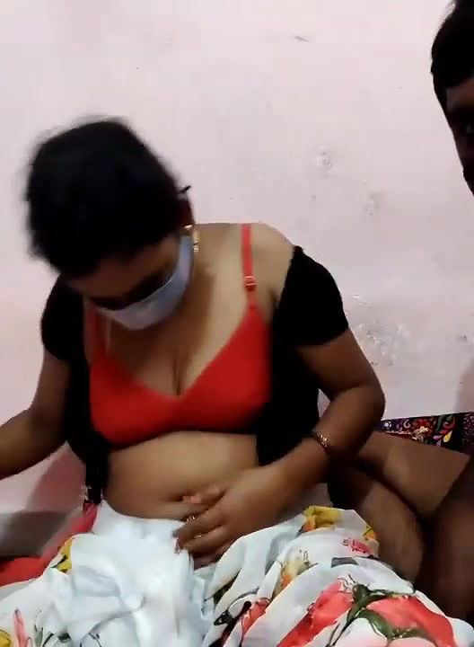 Coimbatore anni kozhunthan boobs sucking live clip