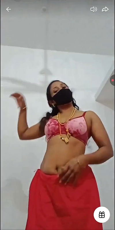 Theni housewife Priya live tempting talk with half nude