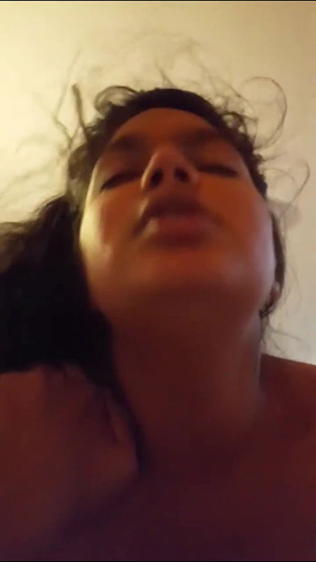 Choti Saali Ko Lund Chusa Chusa Kar Lund Ki Sawari Karwai