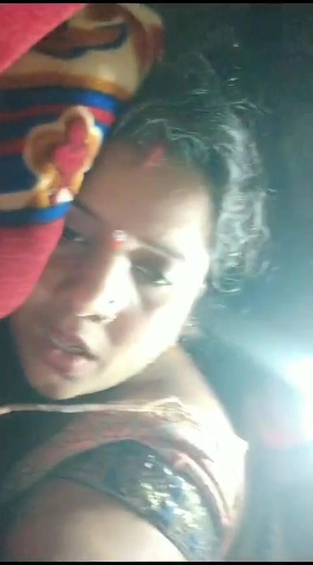 Desi Aunty Ki Adhi Raat Me Saree Utha Kar Sexy Andaz Me Unki Chudai Ki