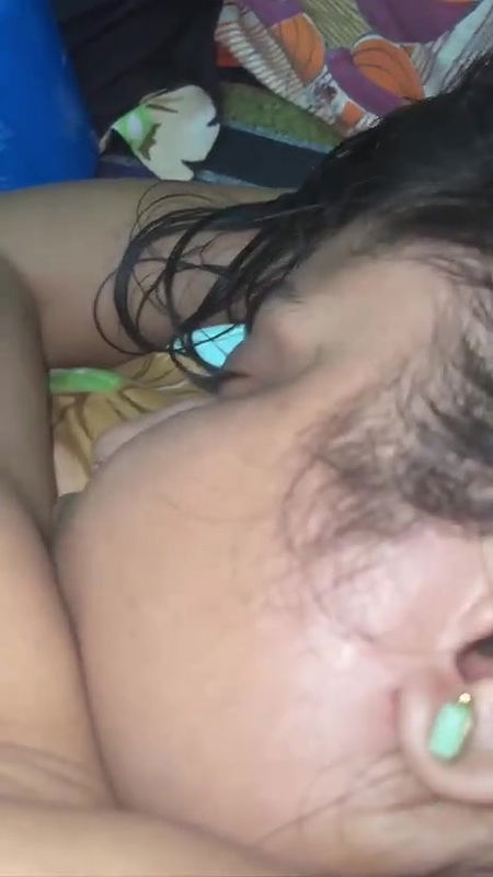 Desi Bhabhi Ko Porn Video Dikha Kar Usko Ghodi Bana Kar Uski Chudai Ki