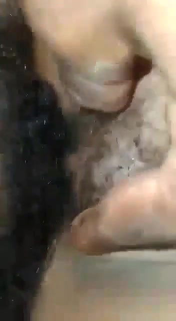 saree uthake chudai kri