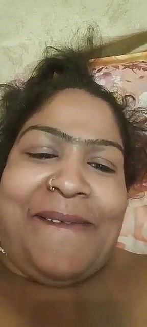 desi bahbhi nude show