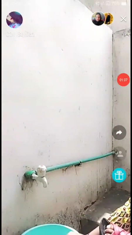 Busty milf aunty Pakistani nude selfie MMS