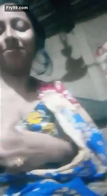 Village bhabhi wet pussy