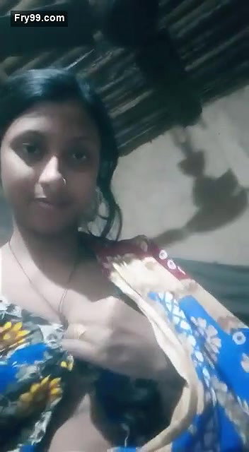 Village bhabhi wet pussy