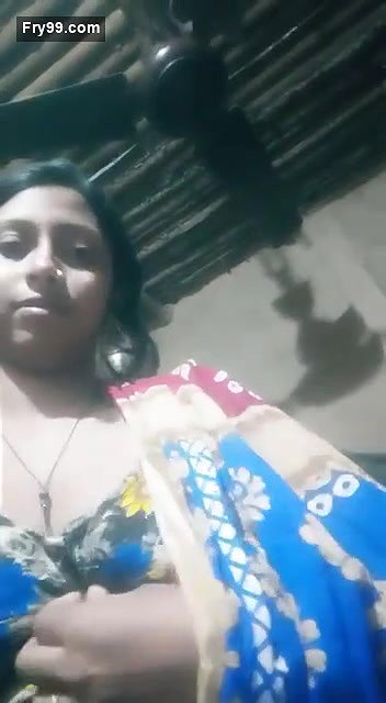 Village bhabhi wet pussy