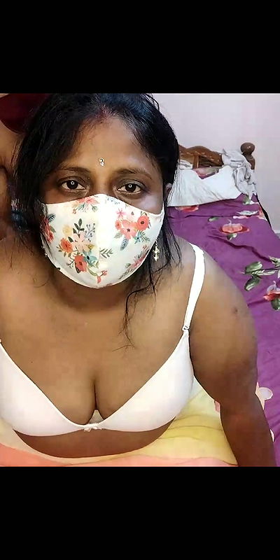 Mallu bhabhi strip saree