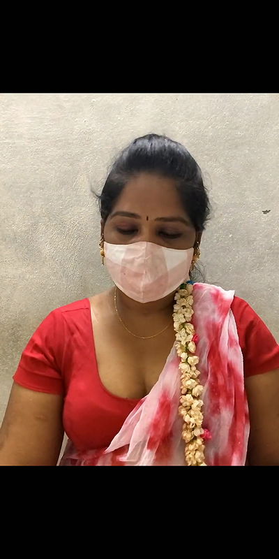 Red saree Tamli ponnu