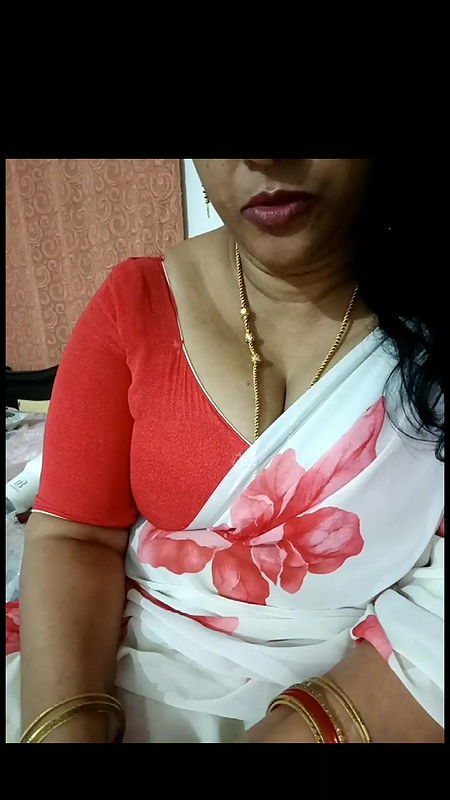 Sweet honey face reveal slow motion