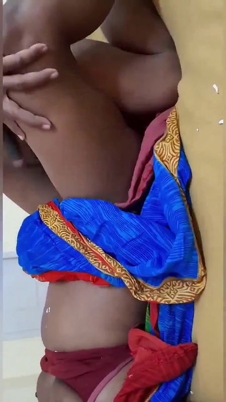 saree uthake missonary sex