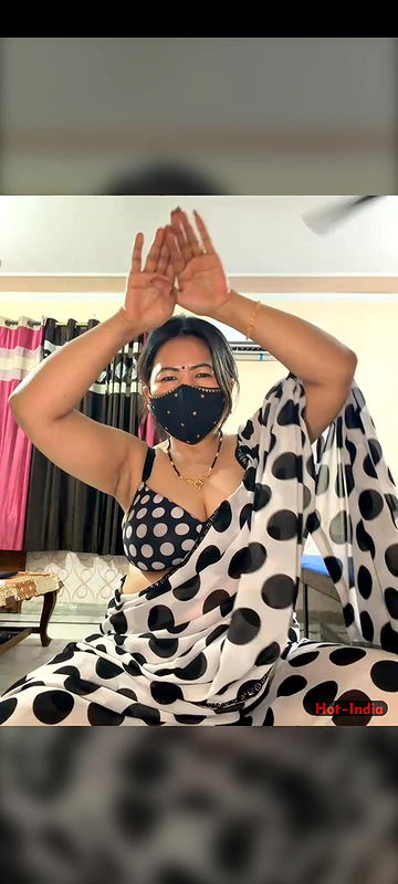 88pink big boobs open white saree nepali randi bhabhi