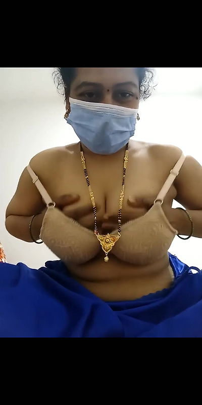 Boobs showing morning video call