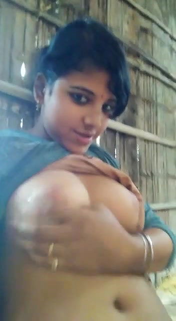 Beautiful sexy Dehati girl showing her boobs on cam