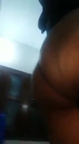 badi chcuhe wali ladki ki nnagi video