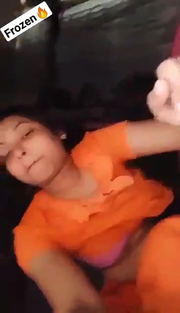 dehati girl boob show