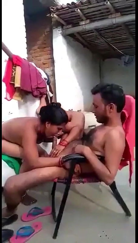 Fucking on a chair by mature aunty with tenant