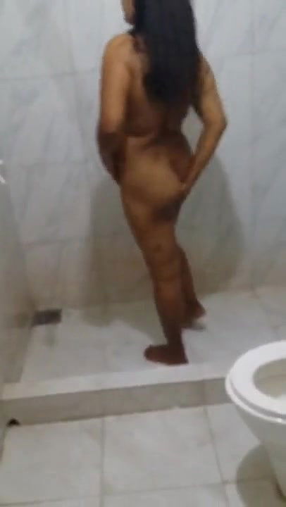 nude shower of dehati bahbhi