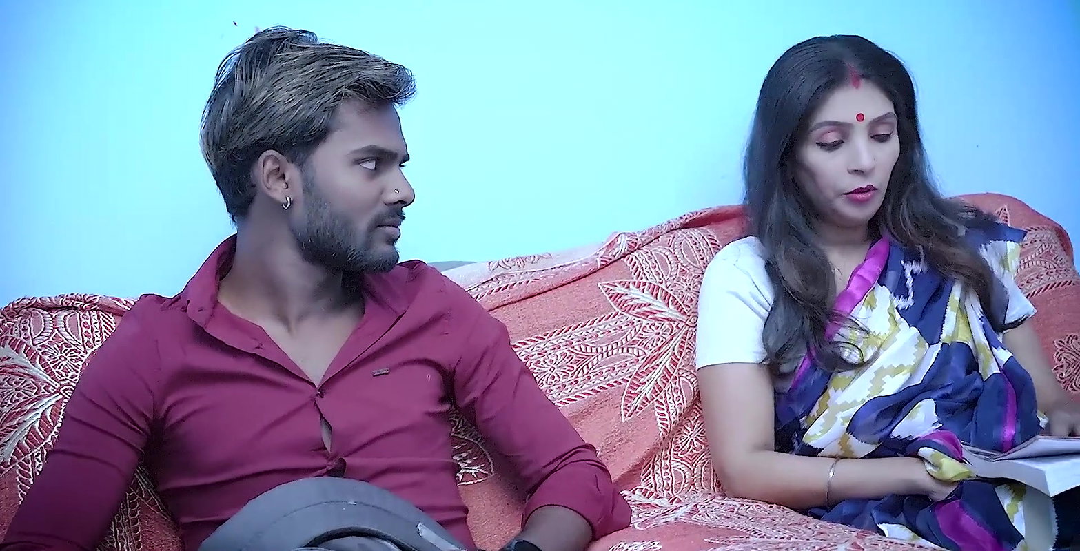 DESI BEAUTIFUL CHEATING WIFE VERY HARD FUCKED BY DELIVERY BOY WHER SHE WAS HOME ALONE FULL MOVIE