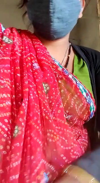 saree uthake chut ki video banayi