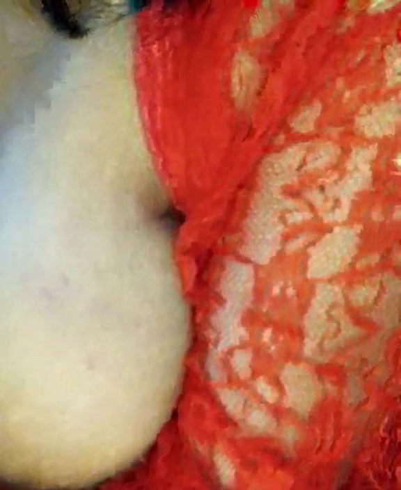 bahbhi ne badi chuche dabake dud nikali